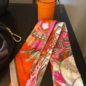 Hermès - Danse Pacifique Twilly in Orange, Fuschia and Khaki